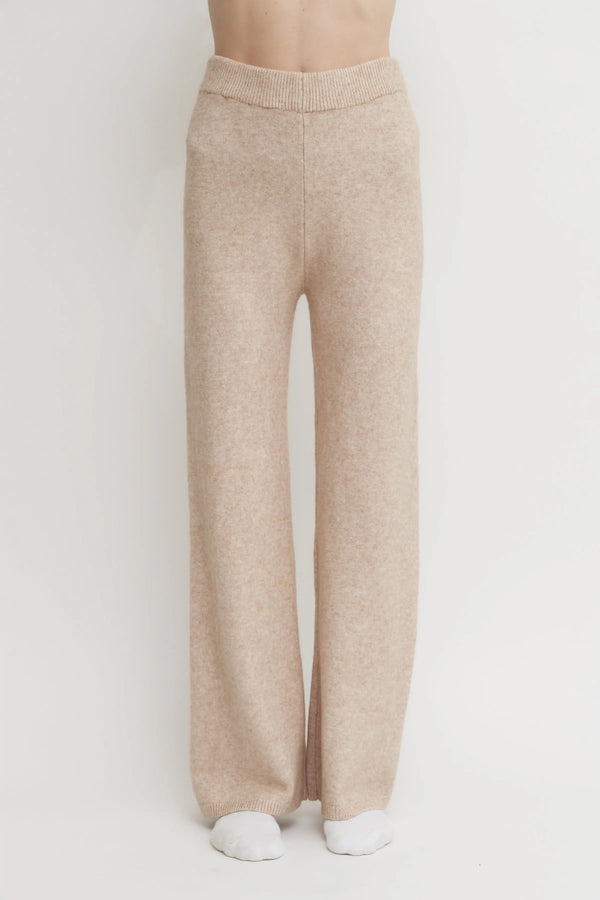 Women’s Super Soft Knit Lounge Set – Beige Sweater Top & Wide-Leg Pants Verdot