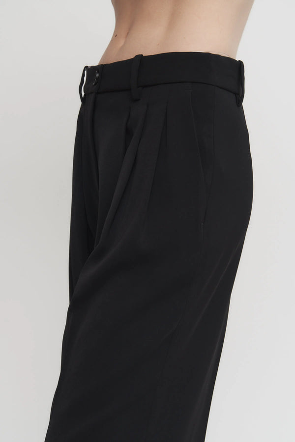 Women’s High-Waisted Pleated Trousers – Relaxed Tailored Pants in Taupe or Black Verdot