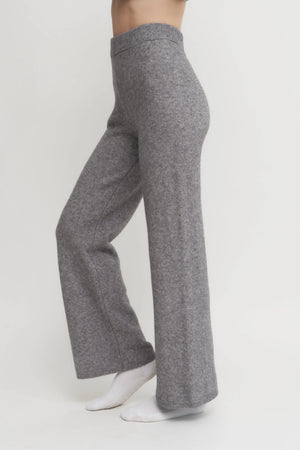 Women’s Super Soft Knit Lounge Set – Beige Sweater Top & Wide-Leg Pants Verdot