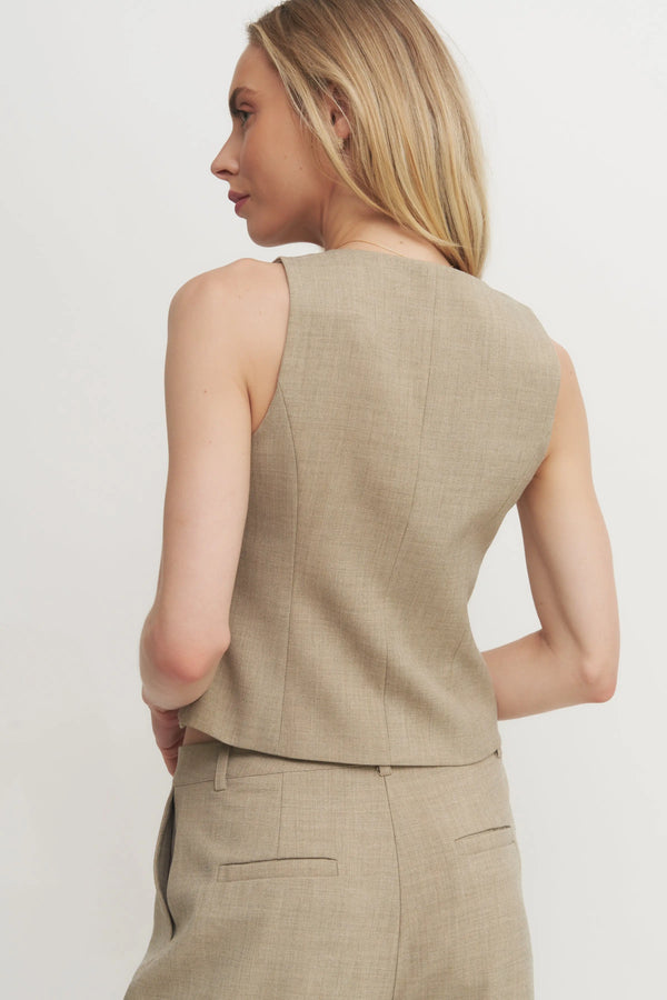 The Andrea Women’s Grey Tailored Sleeveless Button-Down Top – Chic Suiting Vest for Set or Solo Styling Verdot