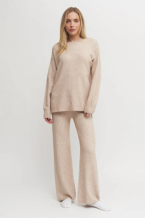 Women’s Super Soft Knit Lounge Set – Beige Sweater Top & Wide-Leg Pants Verdot